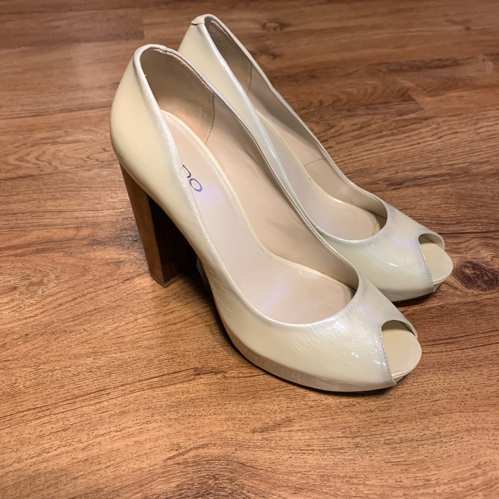 Aldo Off White Wood Block Heel Patent Leather Shoe